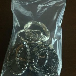 Women’s BRACELET LOT (7) SCHEELS & MAURICES SILVER